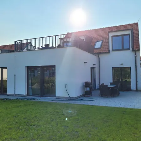 Zamek Na Dlani Mikulov Apartment Exterior photo