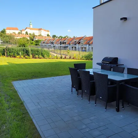 Zamek Na Dlani Mikulov Apartment Exterior photo