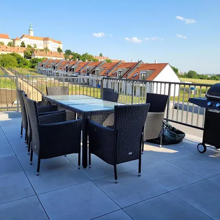 Zamek Na Dlani Mikulov Apartment Exterior photo